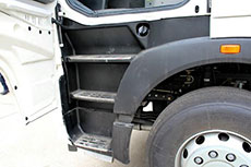 HOWO T7H 6×4智慧安行版?；愤\(yùn)輸車