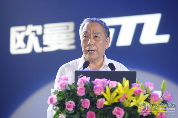 河南省人大常委會副秘書長戚建莊先生致辭