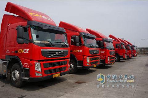 沃爾沃運(yùn)輸車
