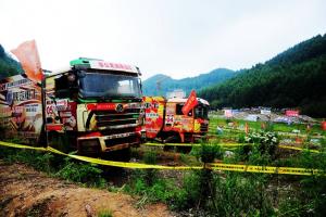 卡車越野大賽再次挺進(jìn)重慶奉節(jié)演繹重卡巔峰對決