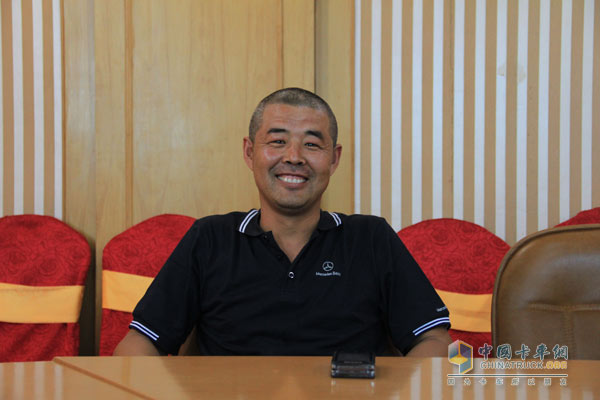 濱拓物流趙忠斌 奔馳卡車(chē) 鮮奶運(yùn)輸