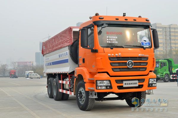 陜汽德龍新M3000自卸車