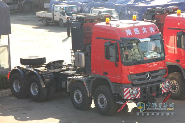 全球技術(shù)領先的奔馳Actros SLT交付陜西大件
