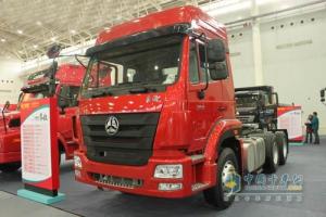 重汽寧波市場(chǎng)獲開門紅  10輛豪翰LNG車型交付 