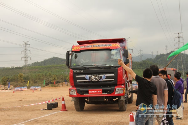 挑戰(zhàn)升級 瑞沃卡車極限挑戰(zhàn)賽鵬城火辣開賽