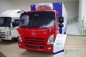解放F330速豹北京車展彰顯環(huán)保品質(zhì)與價值
