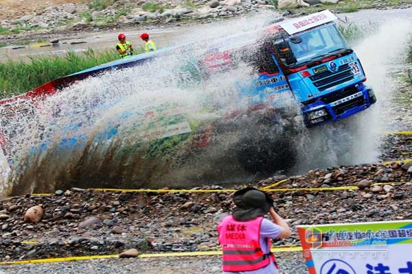 陜汽杯2014年全國超級(jí)卡車越野大賽——河北淶水野三坡站