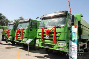 HOWO新渣運(yùn)車入京 中國(guó)重汽布局新型自卸車