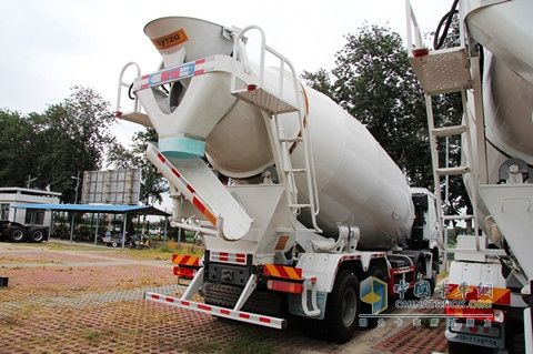 中國(guó)重汽 HOWO 8×4攪拌車