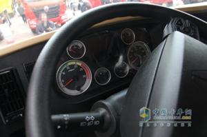 中國(guó)重汽 HOWO-T7H重卡 6X4攪拌車(chē)
