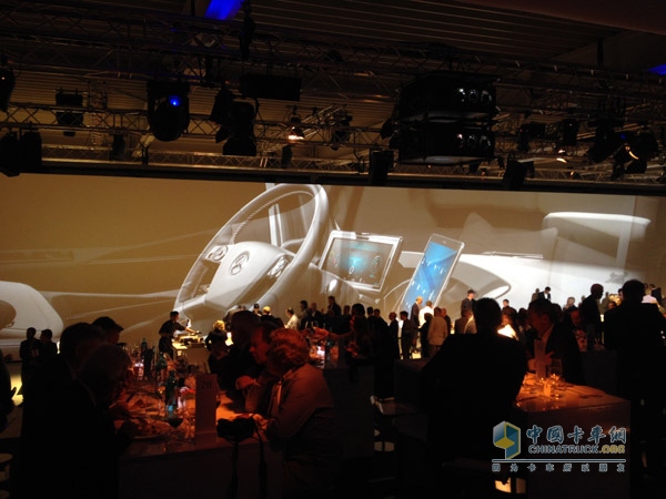 梅賽德斯-奔馳未來(lái)卡車2025完美闡釋2014國(guó)際商用車展(IAA)