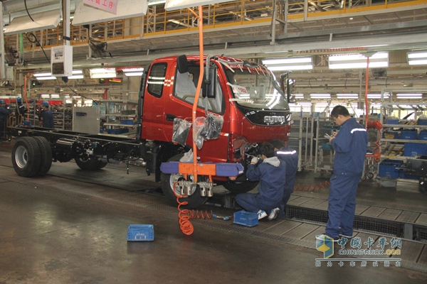 參觀福田汽車北京多功能汽車廠暨“歐馬可、奧鈴車型品鑒