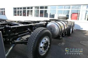 一汽解放青島 290馬力 悍V 8×4國(guó)四自卸車