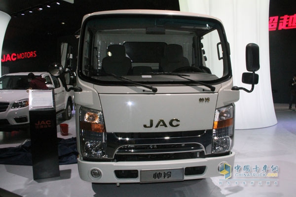 廣州車(chē)展：江淮汽車(chē)攜帥鈴全系參展 展示納威斯達(dá)新動(dòng)力