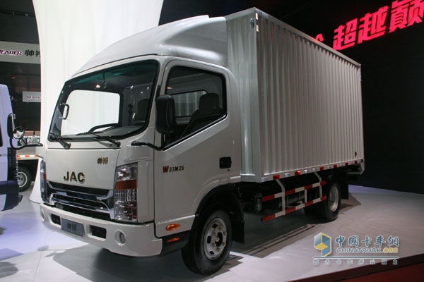 廣州車(chē)展：江淮汽車(chē)攜帥鈴全系參展 展示納威斯達(dá)新動(dòng)力