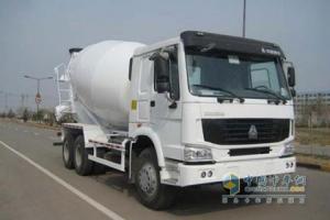 中國(guó)重汽 豪沃 400馬力 6×4 國(guó)四攪拌車(chē)