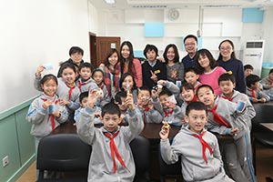 沃爾沃集團(tuán)交通安全小課堂開班，志愿者們走進(jìn)小學(xué)校園