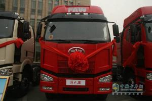 一汽解放J6全品系天然氣產(chǎn)品全國(guó)總投放儀式