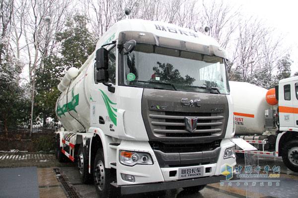 “一旦啟動 永不停歇” 聯(lián)合卡車2015年度商務(wù)年會