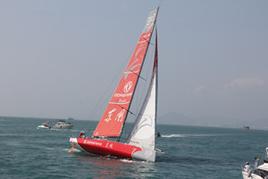 東風(fēng)隊(duì)再獲三亞港內(nèi)賽冠軍 閃耀母港