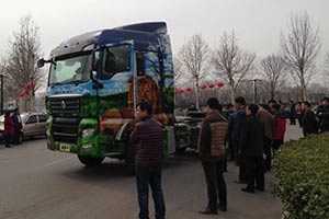 現(xiàn)場(chǎng)成交10多臺(tái) 中國(guó)重汽商用車德州平原品鑒會(huì)圓滿成功
