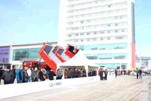 解放自卸車用質(zhì)量與服務回饋用戶