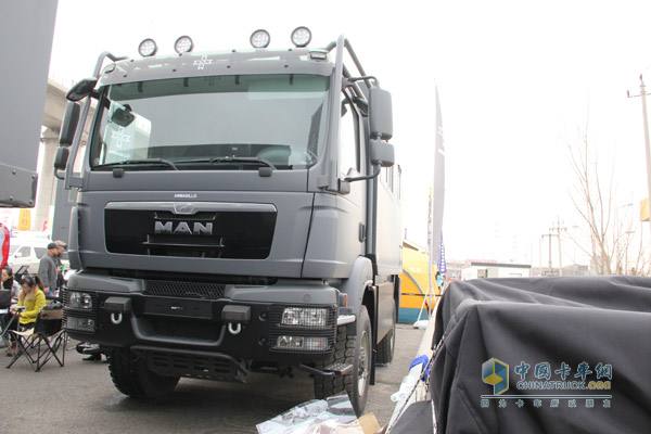 21RV與堅持夢想者同行--2015中國(北京)國際房車露營展覽會