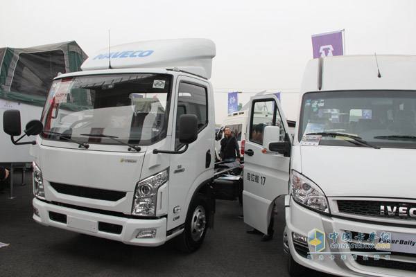 21RV與堅持夢想者同行--2015中國(北京)國際房車露營展覽會