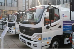 歐馬可與歐曼環(huán)衛(wèi)車(chē)同臺(tái)亮相 樹(shù)立環(huán)衛(wèi)車(chē)技術(shù)標(biāo)桿！