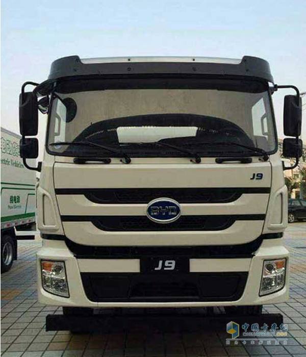 比亞迪J9純電動(dòng)攪拌車(chē)