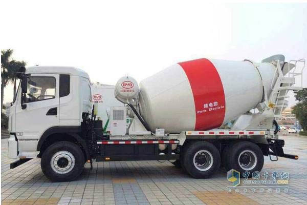 比亞迪J9純電動(dòng)攪拌車(chē)