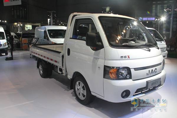 江淮帥鈴X小卡寬體 136馬力 4X2 單排 國(guó)五 載貨車（單排）