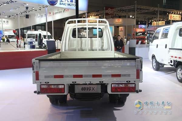 江淮帥鈴X小卡寬體 136馬力 4X2 單排 國(guó)五 載貨車（單排）