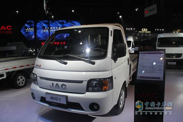 江淮帥鈴X小卡寬體 136馬力 4X2 單排 國(guó)五 載貨車（單排）