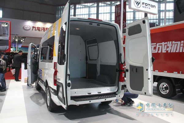 上海車展 福田汽車發(fā)布戰(zhàn)略性電商快遞物流一站式解決方