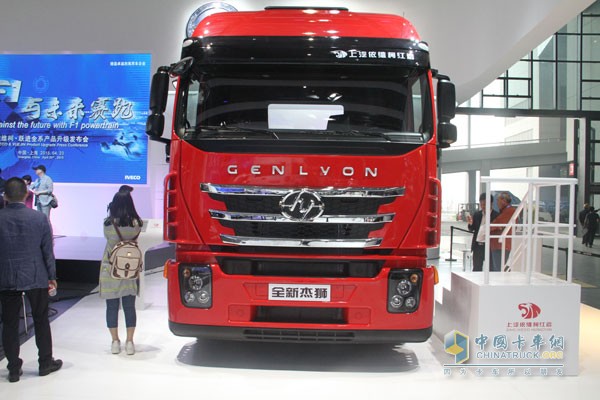 上海車展 上汽依維柯紅巖發(fā)布全新車聯(lián)網(wǎng)系統(tǒng)“杰時達”