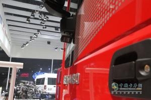 上海車展 上汽依維柯紅巖發(fā)布全新車聯(lián)網(wǎng)系統(tǒng)“杰時達”