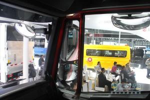 上海車展 上汽依維柯紅巖發(fā)布全新車聯(lián)網(wǎng)系統(tǒng)“杰時達”
