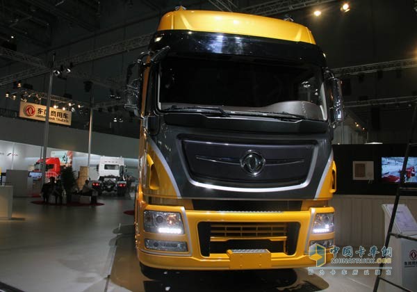 東風(fēng)商用車全新陣容亮相第十六屆國(guó)際車展