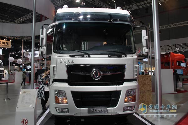東風(fēng)商用車全新陣容亮相第十六屆國(guó)際車展