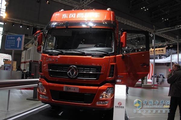 東風(fēng)商用車全新陣容亮相第十六屆國(guó)際車展