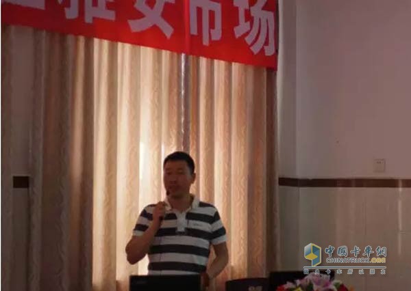 北奔重卡經銷商四川鑫捷龍公司總經理劉建國