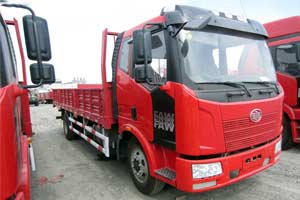 當天成交276臺 解放J6L載貨車走進臨沂