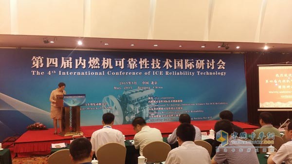 中國內燃機工業(yè)協(xié)會副秘書長、中汽協(xié)會車用發(fā)動機分會常務副秘書長葛紅