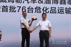 全新一代歐曼超能版?；愤\輸車交付山東用戶