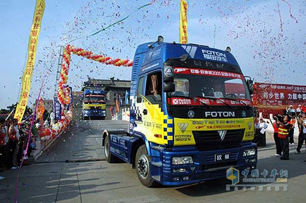歐曼在2005全國(guó)卡車(chē)大賽一舉奪魁