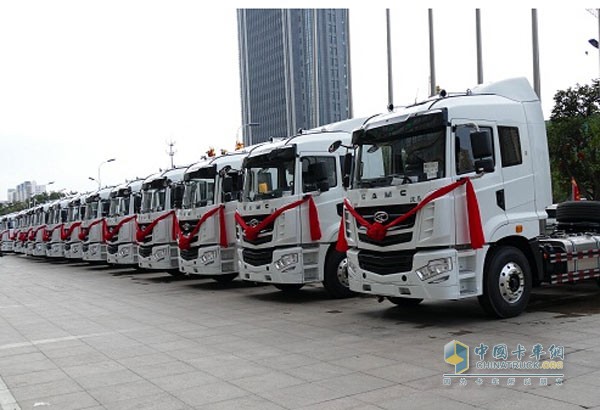 華菱漢馬H6?；愤\(yùn)輸車
