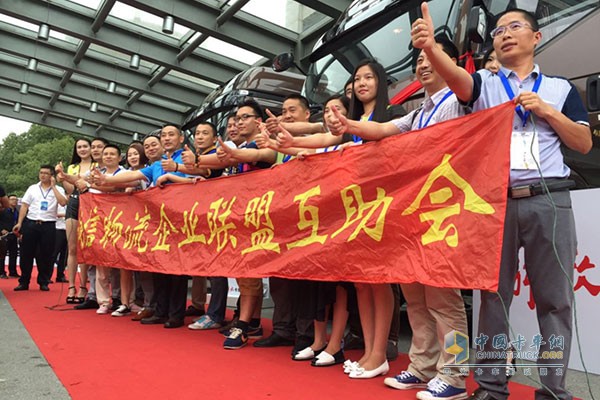 解放J6領(lǐng)航版最棒！