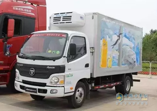 歐馬可彩繪車(chē)展示