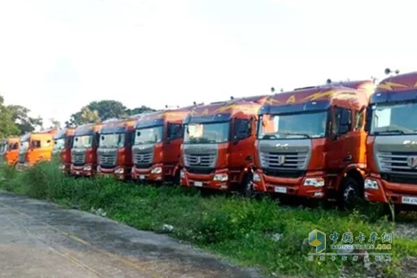 達(dá)沃上市儀式現(xiàn)場展車